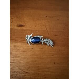 Vintage Figural Bird Fish Brooch Blue Cat’s Eye Stone Beautiful Chatoyancy